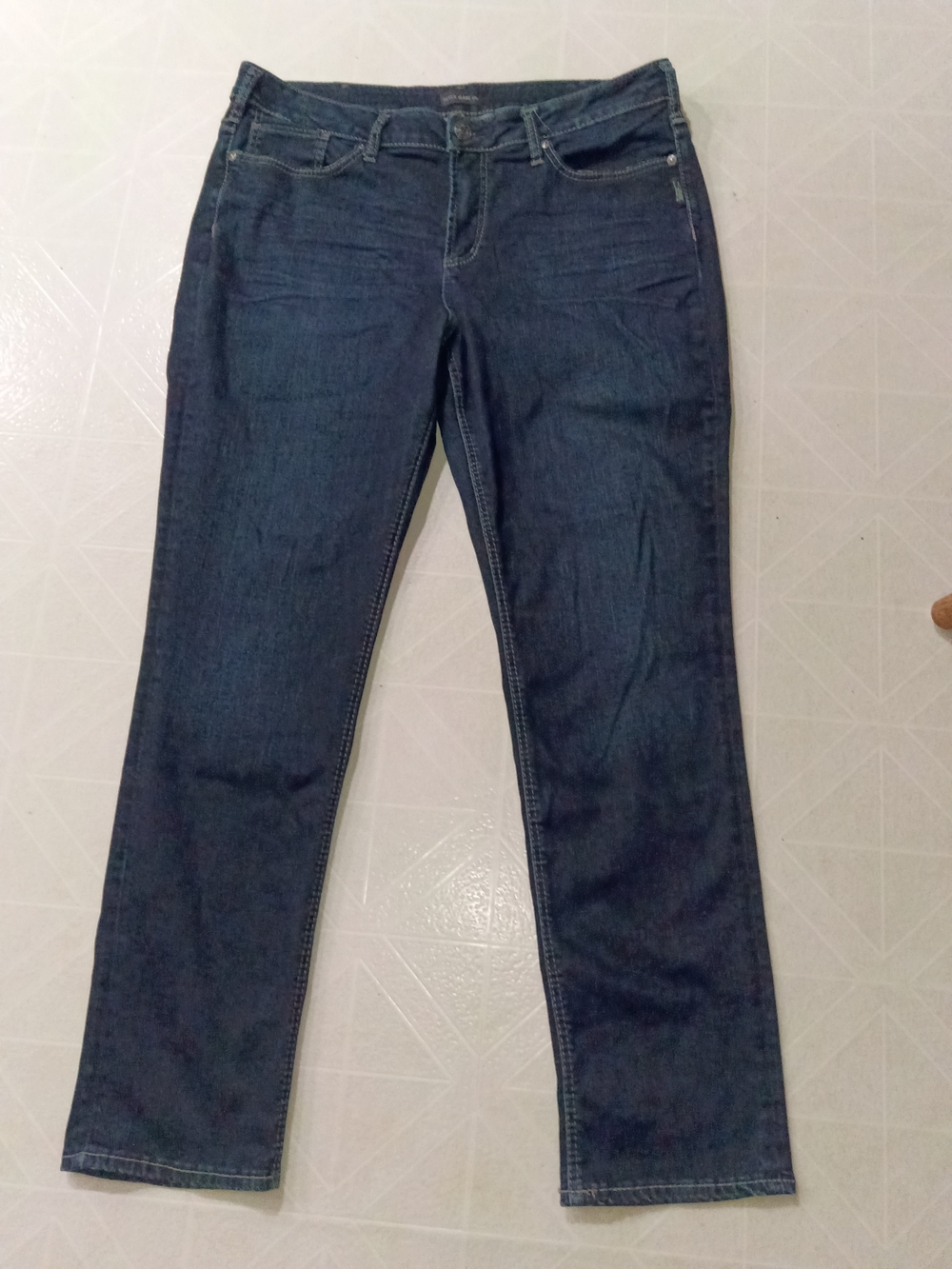 Silver Jeans Women's Straight-Leg Jeans in Dark Blue Wash